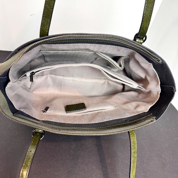 Maison Provence Green Leather Tote with Mini Pouch/Strap EUC - Picture 6 of 9